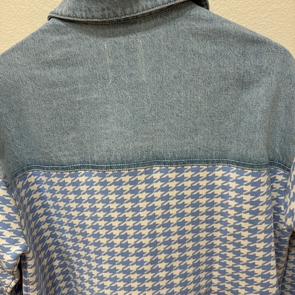 ⭐️SANDRO Houndstooth denim-paneled stretch-knit shirt jacket—GORGEOUS!! Size 2 - Picture 12 of 13